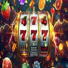 Người chơi Việt Nam trải nghiệm nổ hũ slot online tại mm88q trên mobile